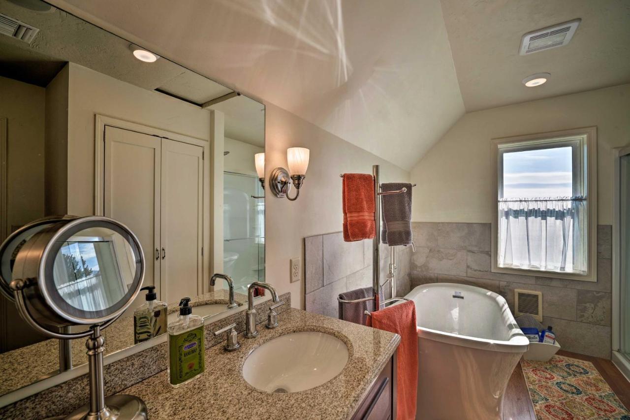 Bozeman Home On 11 Acres With Mountain Views! ภายนอก รูปภาพ